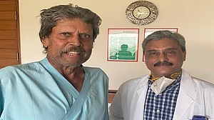 Kapil Dev discharged from hospital after angioplasty