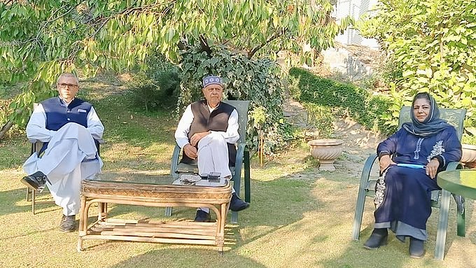 Jammu and Kashmir: Mainstream political parties form alliance for restoration of special status