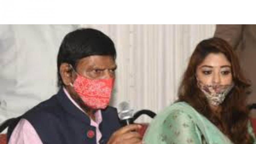 Payal Ghosh who accused Anurag Kashyap of rape joins Athawale’s party
