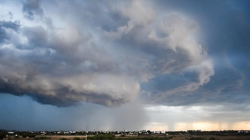Natural disasters: Move from early warnings to early action, says report