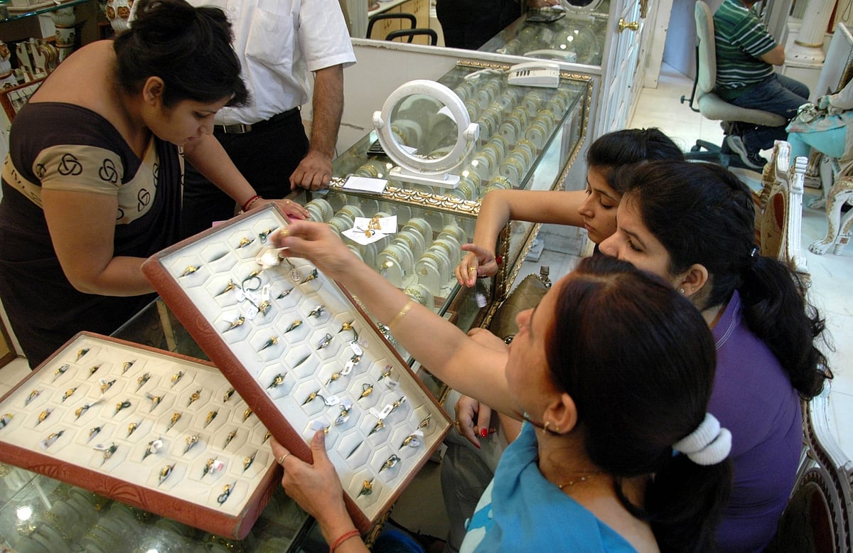 Gold prices likely to scale up towards Rs 65K/10gm: Religare  