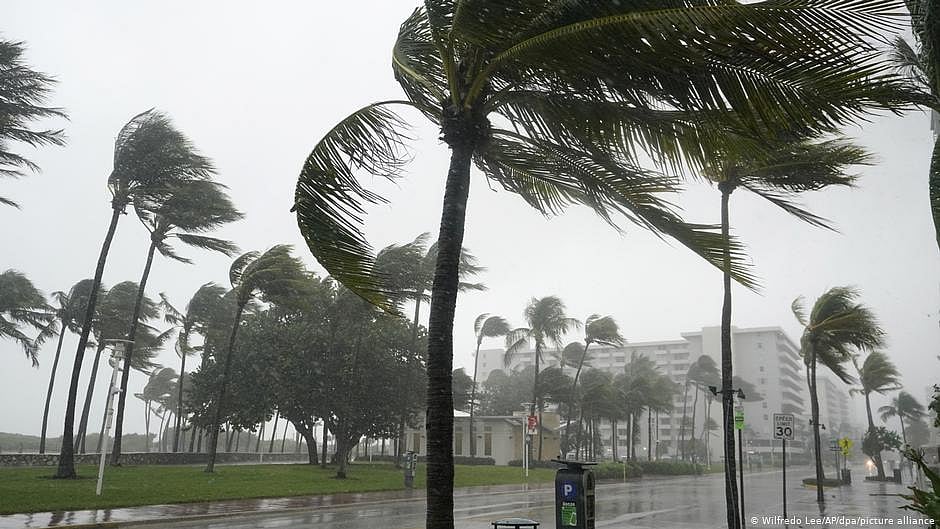 Scientists devise novel method for early detection of tropical cyclones