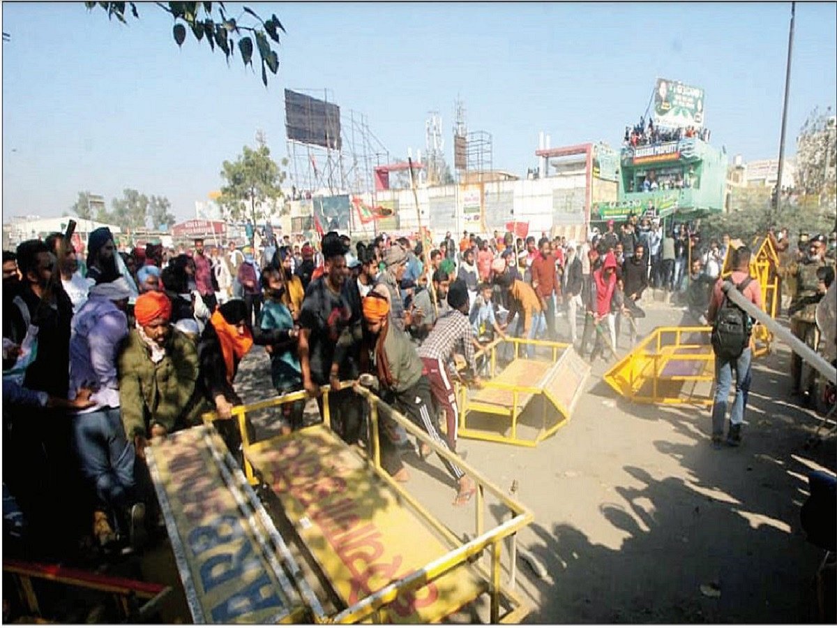 Farm union calls meeting to discuss violence during tractor parade in Delhi