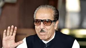 New Delhi unwittingly encouraging separatism in Kashmir, says Prof Saifuddin Soz