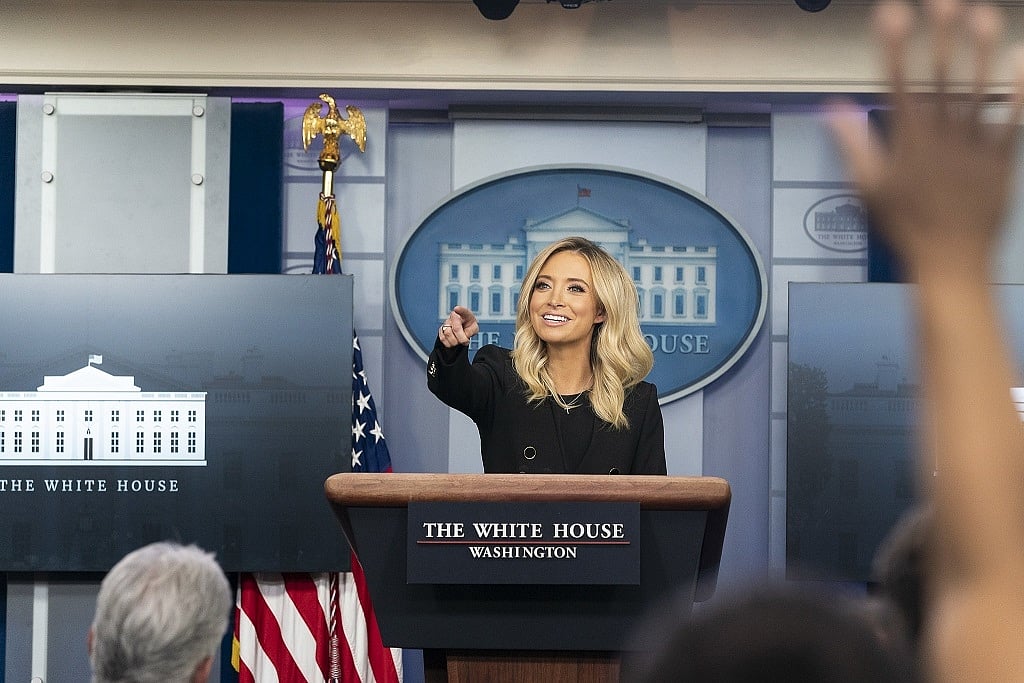 Fox News cuts away from briefing by White House Press Secretary