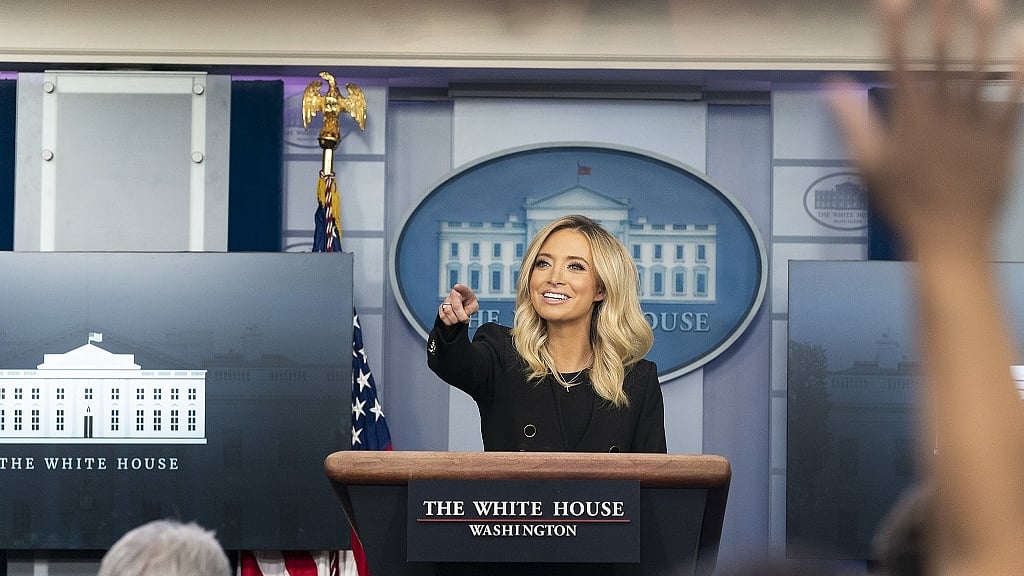 Fox News cuts away from briefing by White House Press Secretary