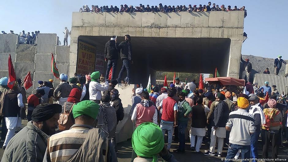 The 'Delhi Chalo' march has been postponed and peaceful protests will continue at Shambhu and Khanauri (photo: DW)