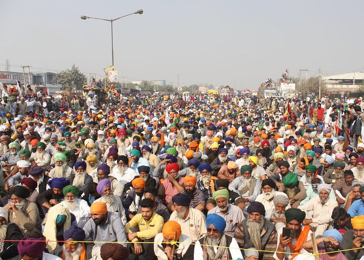 Agitating Punjab and Haryana farmers celebrate  Guru Nanak Dev Jayanti while camping at Delhi border 
