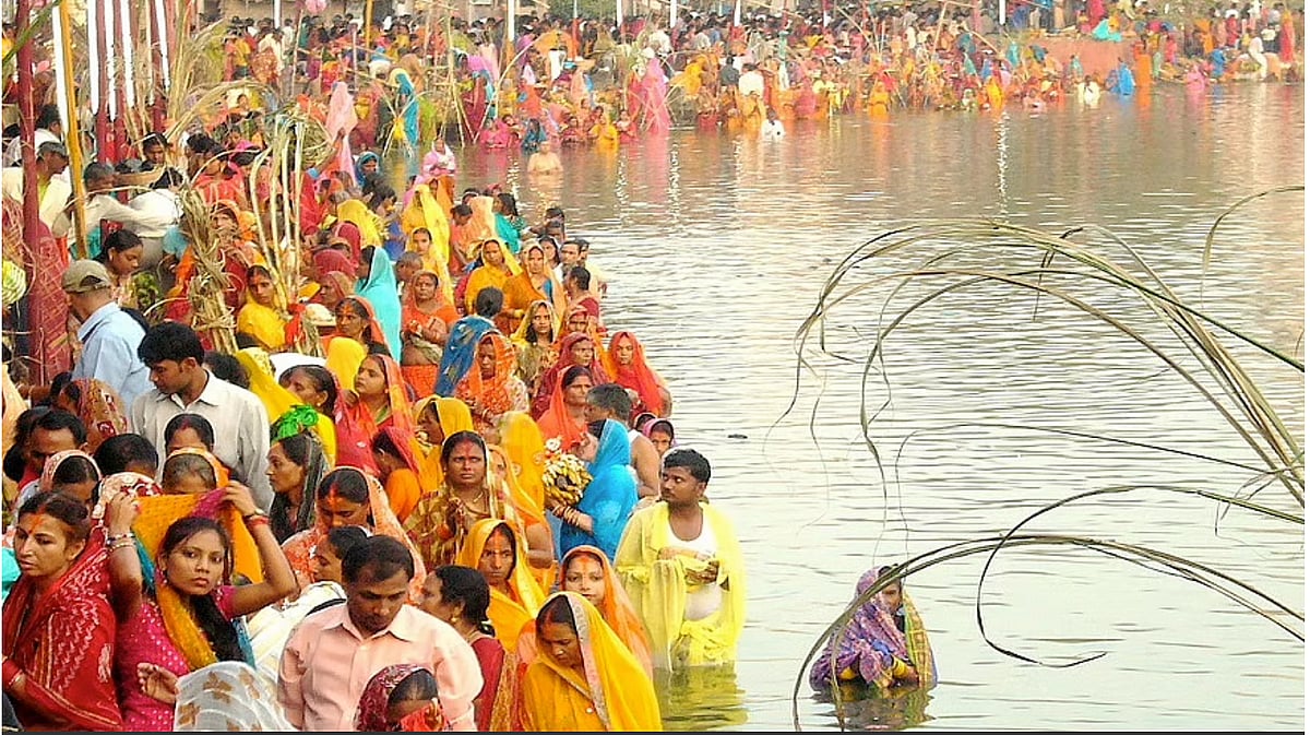 Jharkhand govt bans Chhath puja celebrations along waterbodies