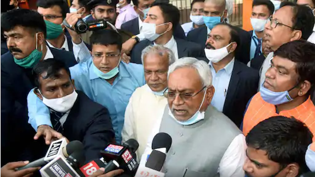 Nitish Kumar meets Bihar Governor, stakes claim for forming new government, will take oath on Monday