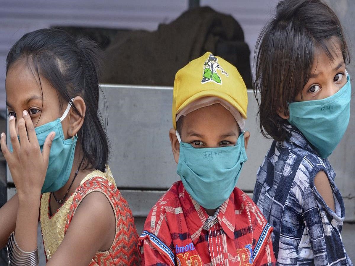 Children and teenagers confined to home are the worst victims of the pandemic 