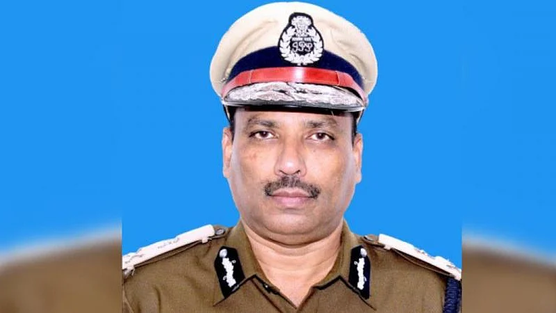 Don’t hesitate to shoot armed criminals: Jharkhand DGP to police personnel