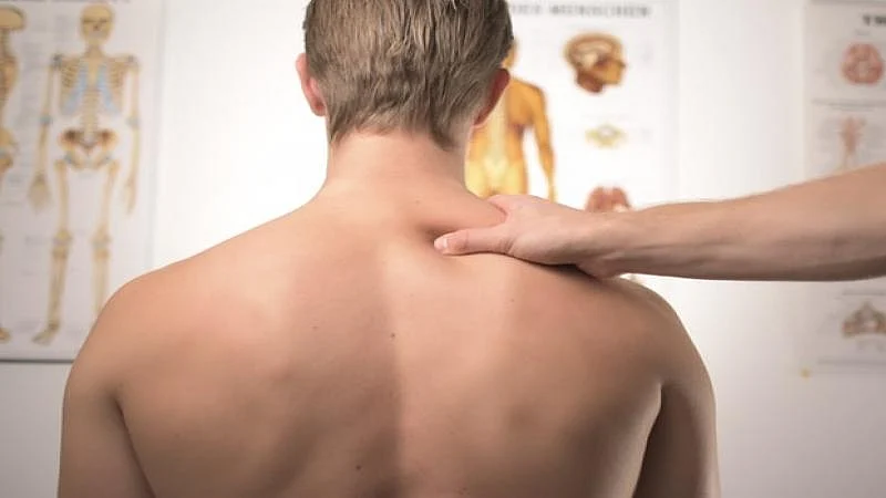 The link between back pain and lung cancer