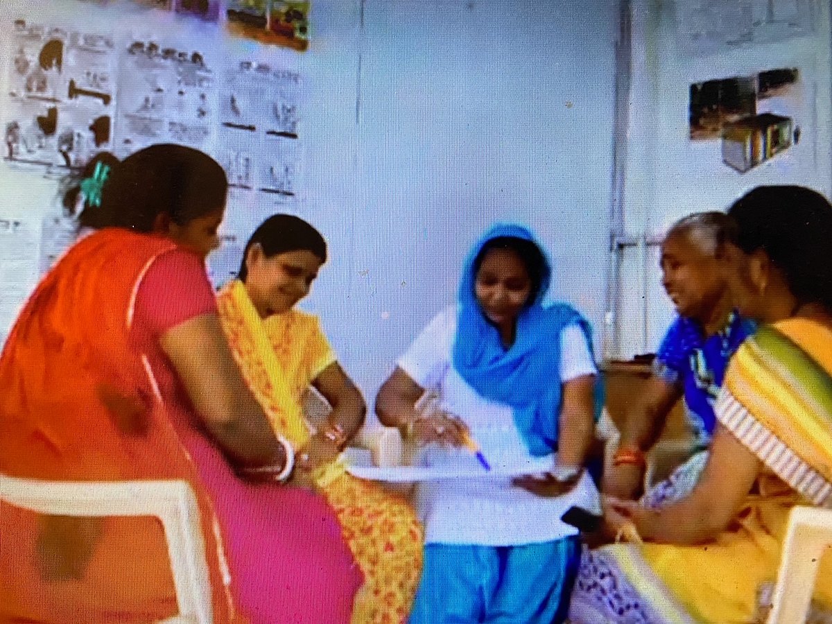Women spearhead campaign to ensure access to clean water in Delhi slums