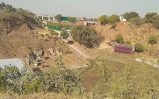 Gurugram: Illegal farmhouses on Aravalli to be demolished soon  