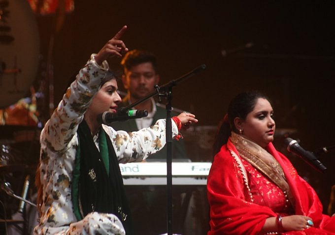 Famous Punjabi singers Nooran sisters join farmer protest at Singhu border  