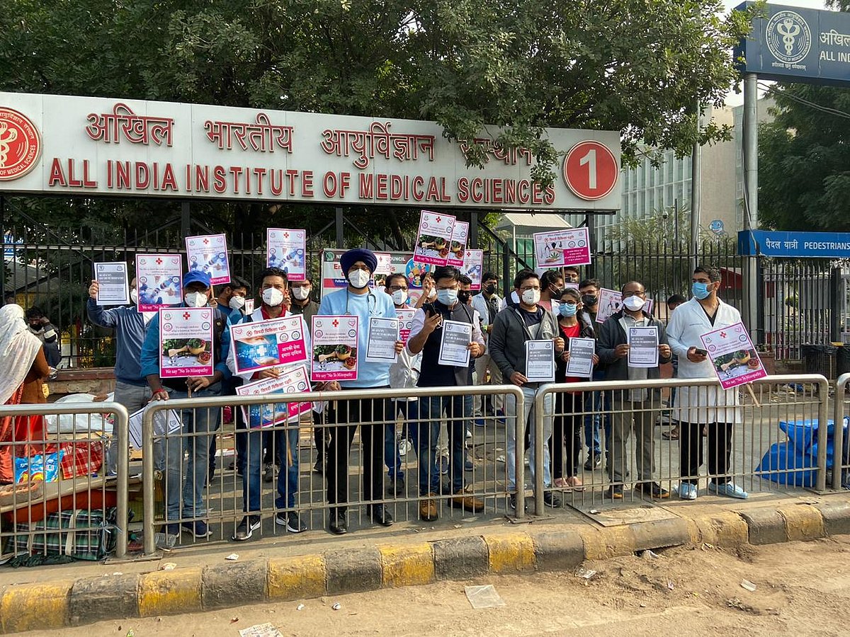 Doctors’ protest intensifies as Modi govt allows Ayurvedic doctors to perform surgery