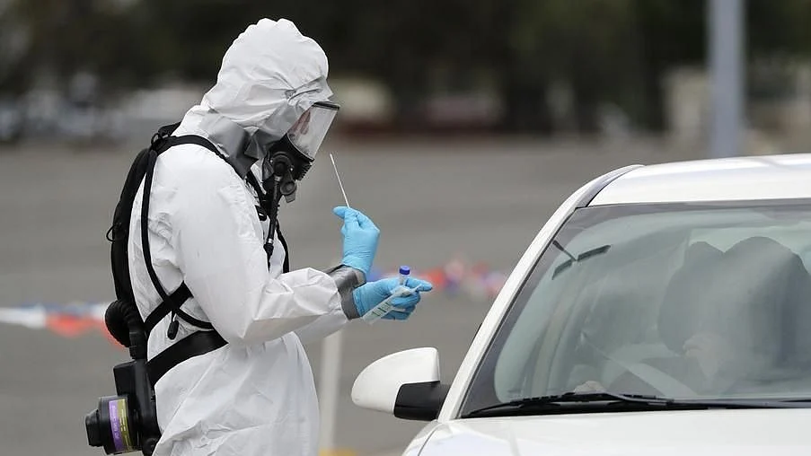 US facing 'big problem' as COVID-19 cases surge
