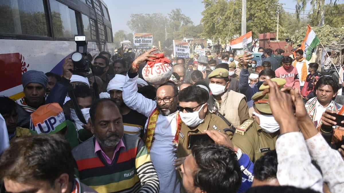 UP Congress chief, over 50 party workers arrested for taking out Gai Bachao, Kisan Bachao march