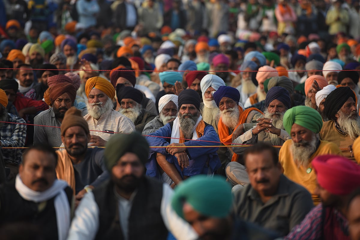 UP police camping in villages to prevent farmers from joining the protests in NCR, say farmer leaders