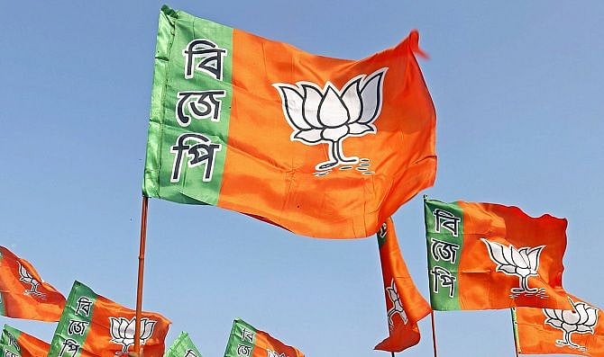 West Bengal: Seeds of discontent in  BJP as turncoats join saffron fold  