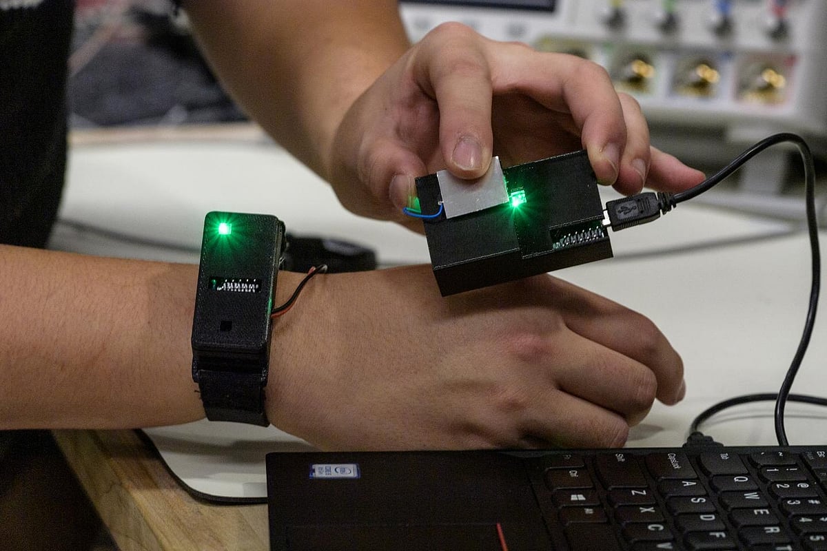 Indian-origin engineers digitally communicate via human touch