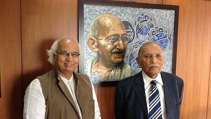 The author with Faqir Chand Kohli — “There was a certain <i>fakiri</i> in his personality. For all his accomplishments, he was a very unassuming person.” (Photo courtesy: Sudheendra Kulkarni)