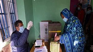 Low voter turn out in J&K polls an indicator of people losing faith in democratic institutions of India?