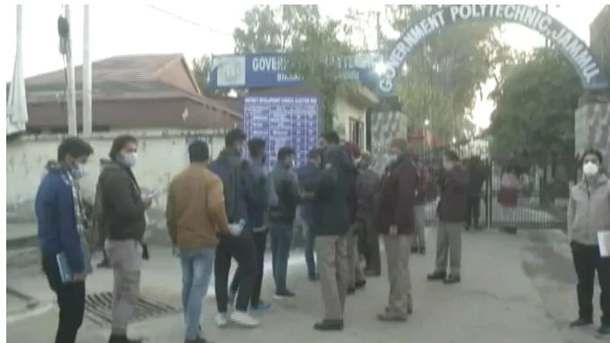 BJP, Gupkar group neck and neck in J&K DDC polls