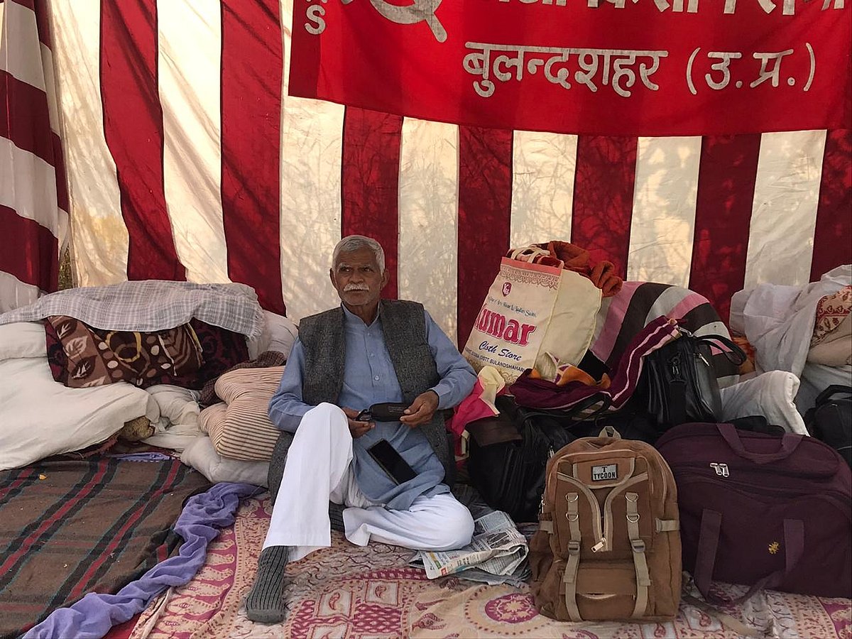 Sugarcane dues, high power tariff, loans drive UP farmers to Ghazipur protest site