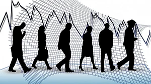 Listed Indian companies rake in record profit but still cut wages and sack workers