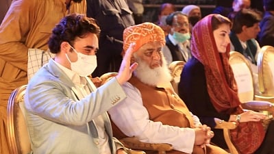 Pak opposition backs out from talks with govt  