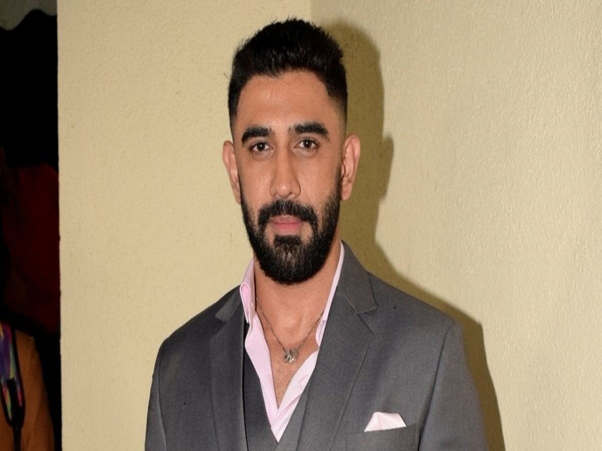 Amit Sadh, who had a year of triumphs on OTT, is excited to find out what  2021 has in store for him