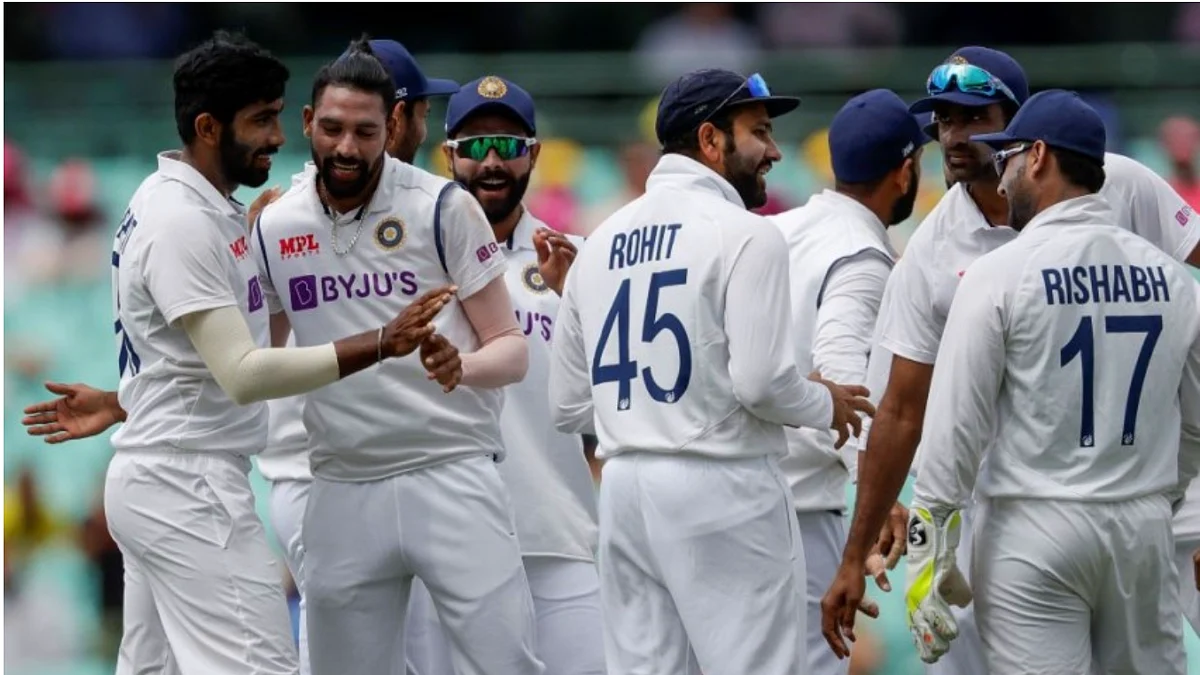 Rain stops play with Australia 21/1 after Siraj dismisses Warner