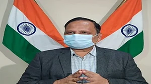 COVID-19 strain in Singapore 'different', claims Delhi health minister