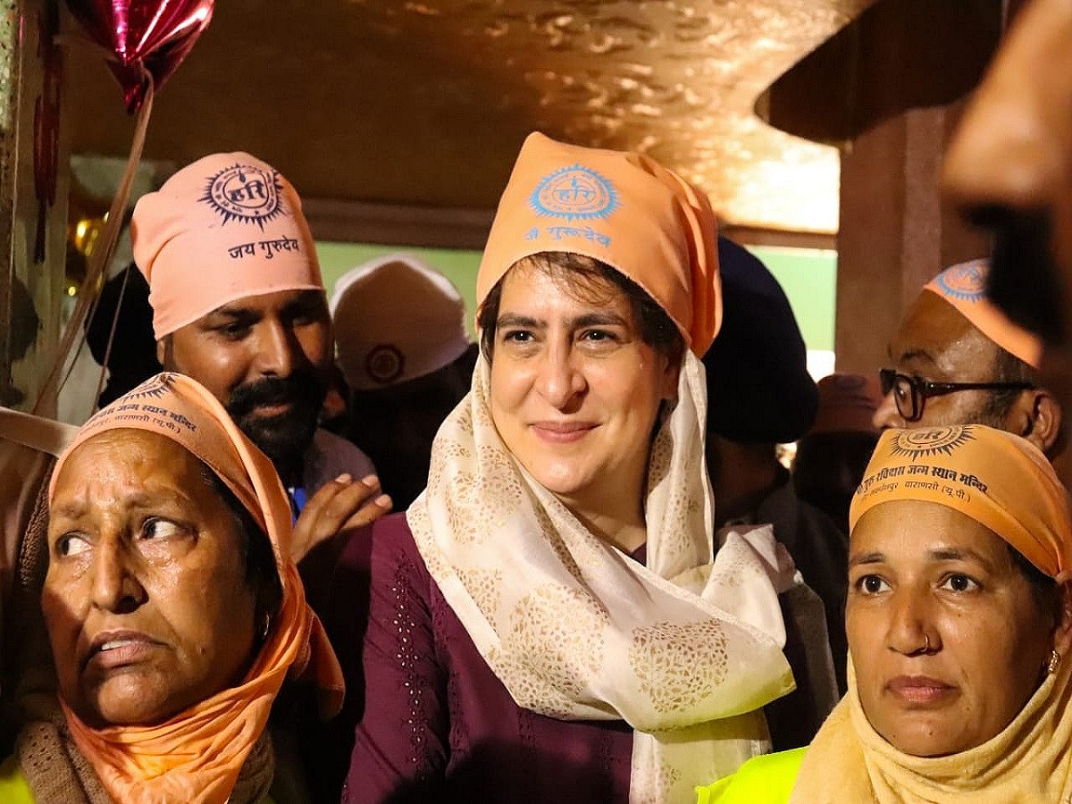 Priyanka visits Ravidas temple in Varanasi