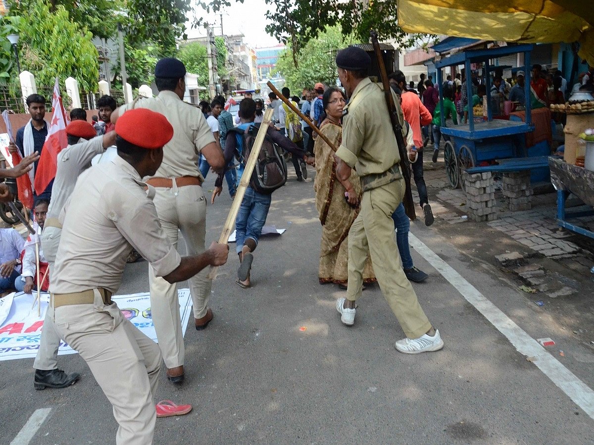Patna: BSEB class 10 social science paper leaked, cancelled; angry students vandalise properties
