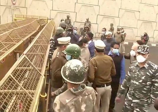 Group of opposition MPs not allowed to reach Ghazipur farmer protest site: SAD MP Harsimrat Kaur Badal