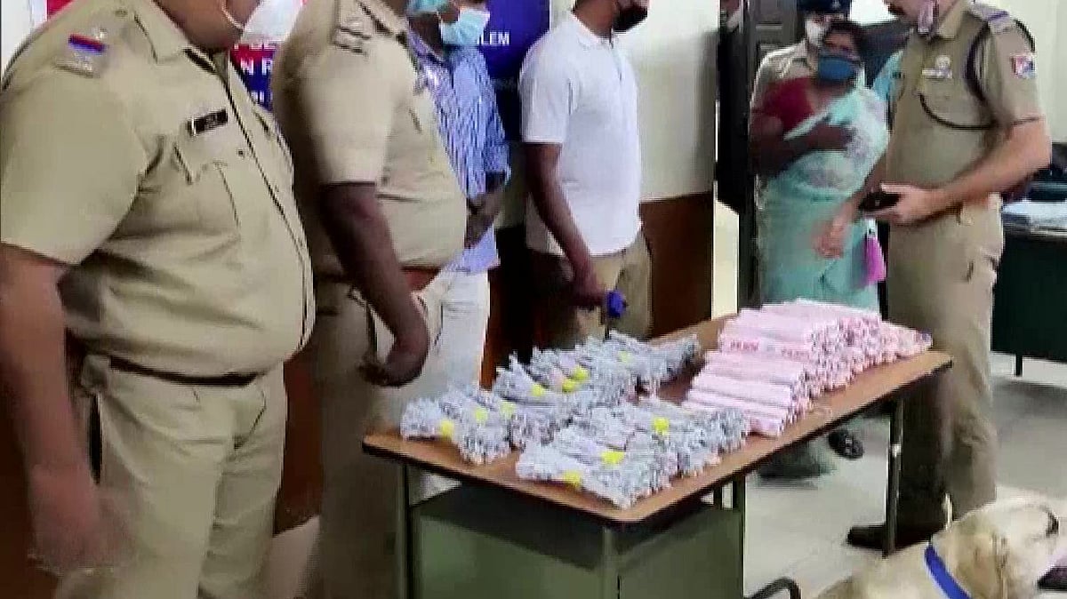 Woman nabbed with 117 gelatine sticks, 350 detonators