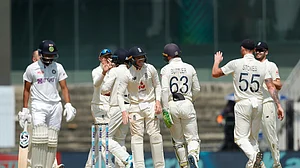 Swing it like Jimmy: Anderson’s reverse swing deflates India, England win by 227 runs