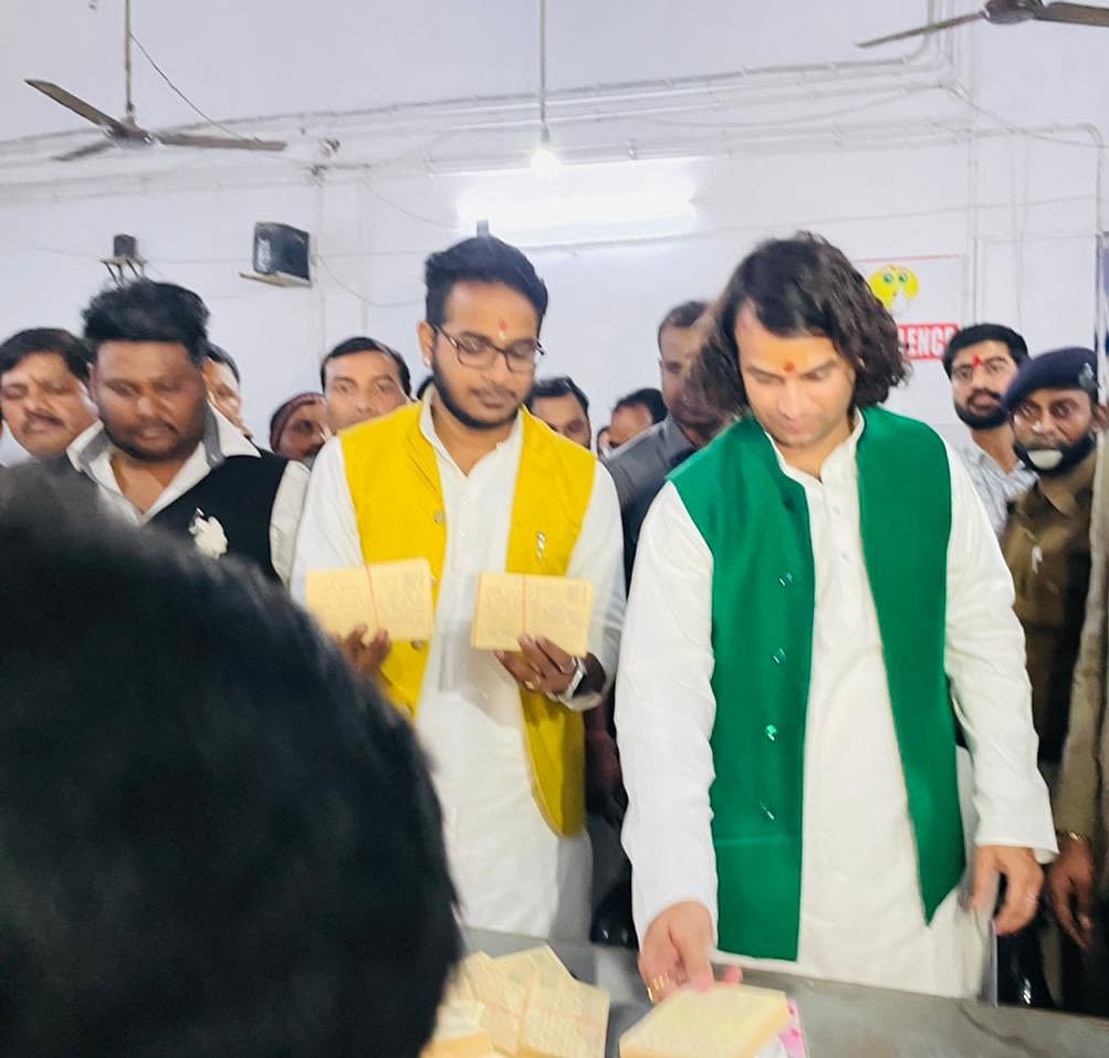 Tej Pratap launches unique campaign, bombards President with postcards seeking Lalu Yadav’s release