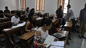 Congress seeks SC-monitored probe into JEE exam paper leak
