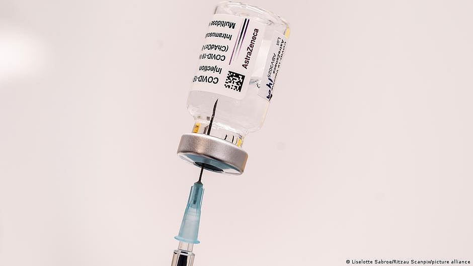 ‘Examine the issue religiously’: SC questions Centre’s COVID-19 vaccine pricing policy