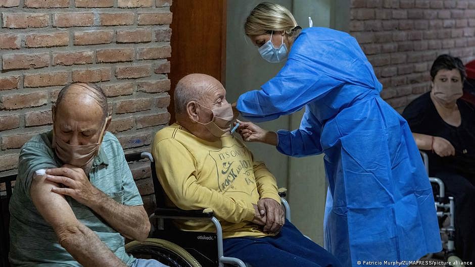 Mexico's third wave of Covid shows signs of waning