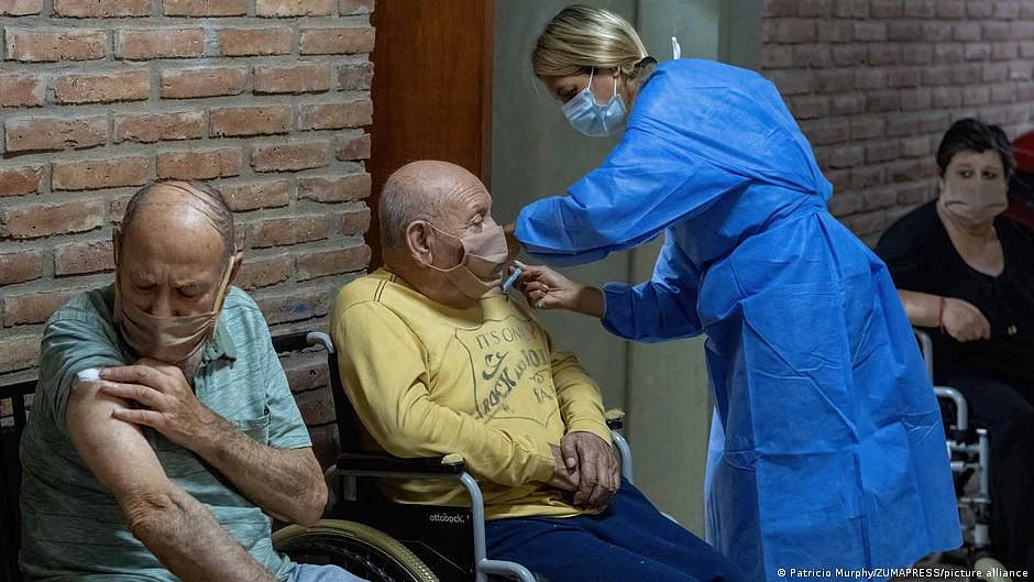 Mexico's third wave of Covid shows signs of waning