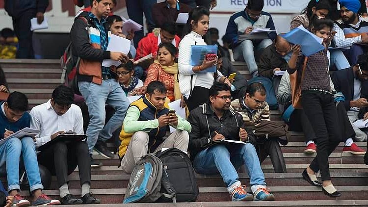 Huge spike in Delhi’s unemployed, women worst affected, says  survey