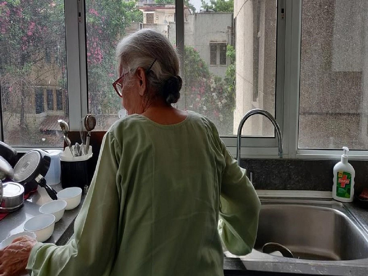 SC directs private hospitals to give priority in treatment to elderly amid pandemic