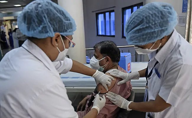 Coronavirus is still here, new variants pose greater risk