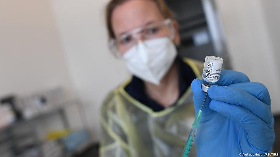 US to recommend COVID vaccine boosters at 8 months