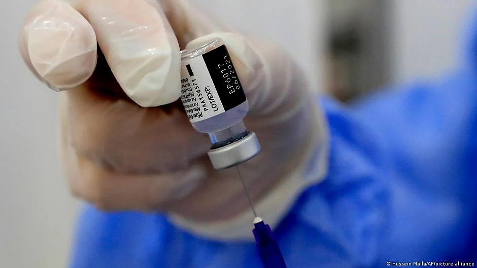 Top US senators ask Pfizer, Moderna, J&J for global access to vaccines, including in India